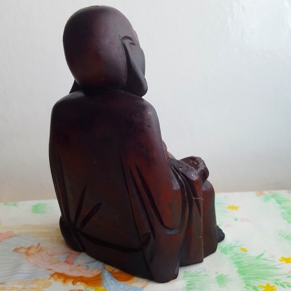Camphor Wood Buddha Hand Carved Statue - Picture 6 of 10